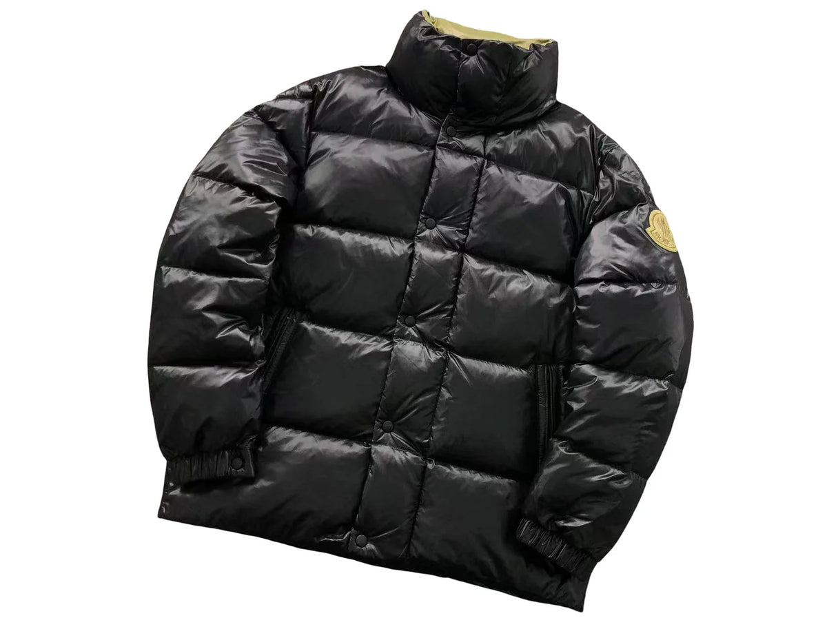 Moncler Sumido Down Jacket — Black